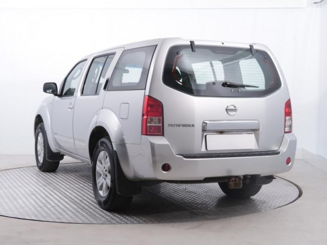 Nissan Pathfinder  2.5 dCi 