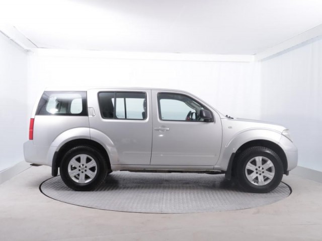 Nissan Pathfinder  2.5 dCi 