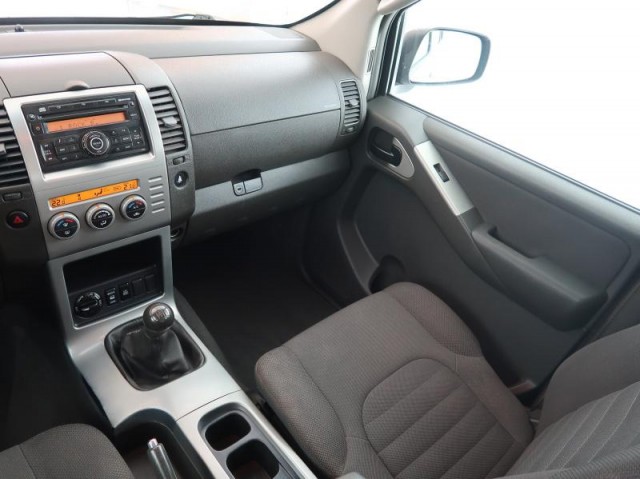 Nissan Pathfinder  2.5 dCi 
