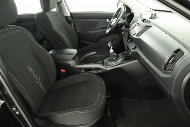 Kia Sportage  2.0 CRDi 