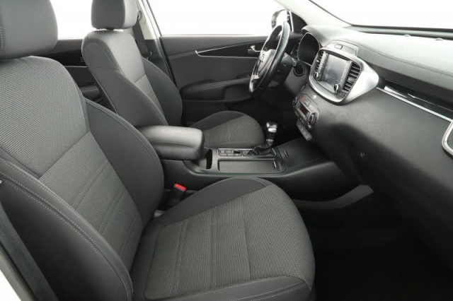 Kia Sorento  2.2 CRDi 