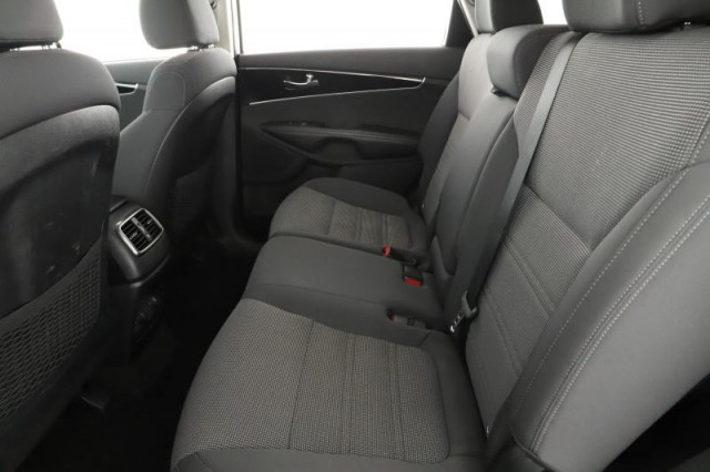 Kia Sorento  2.2 CRDi 