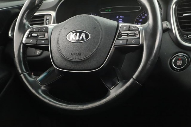 Kia Sorento  2.2 CRDi 