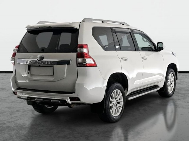 Toyota Land Cruiser  2.8 D-4D Invincible