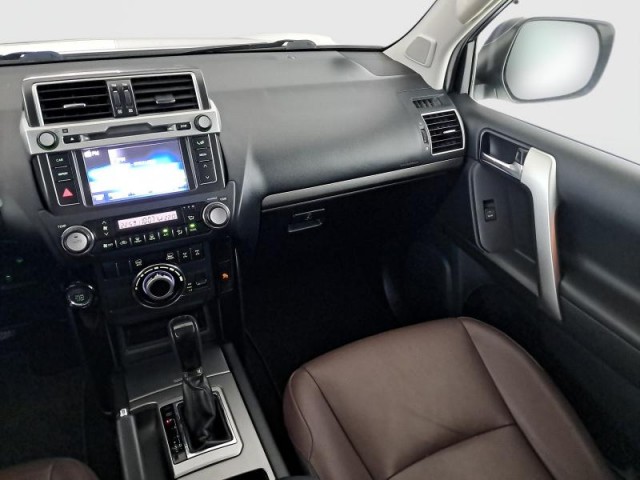 Toyota Land Cruiser  2.8 D-4D Invincible