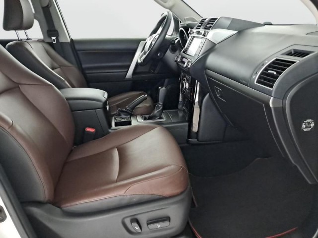 Toyota Land Cruiser  2.8 D-4D Invincible