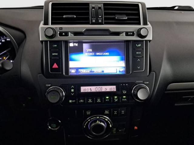 Toyota Land Cruiser  2.8 D-4D Invincible