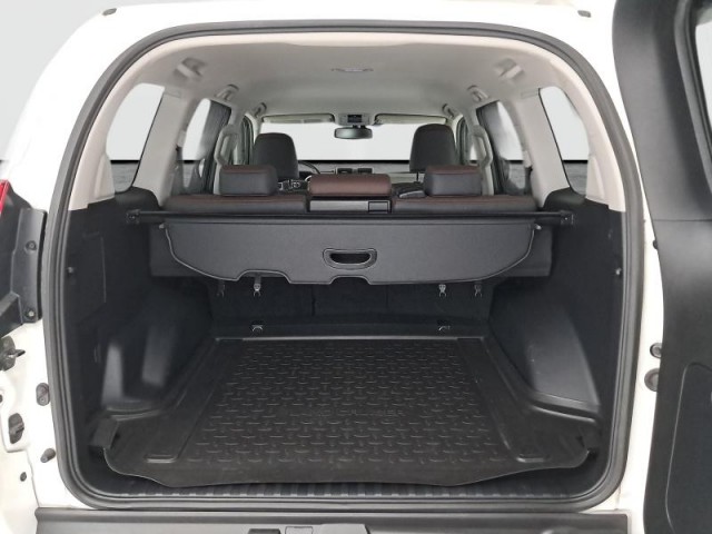 Toyota Land Cruiser  2.8 D-4D Invincible