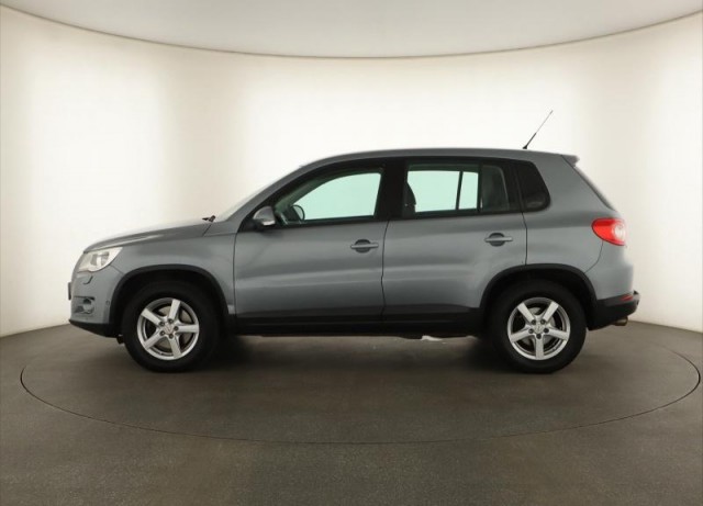 Volkswagen Tiguan  2.0 TSI 
