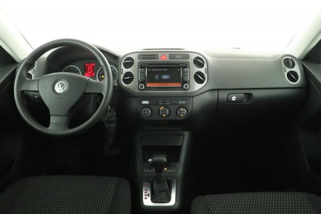 Volkswagen Tiguan  2.0 TSI 
