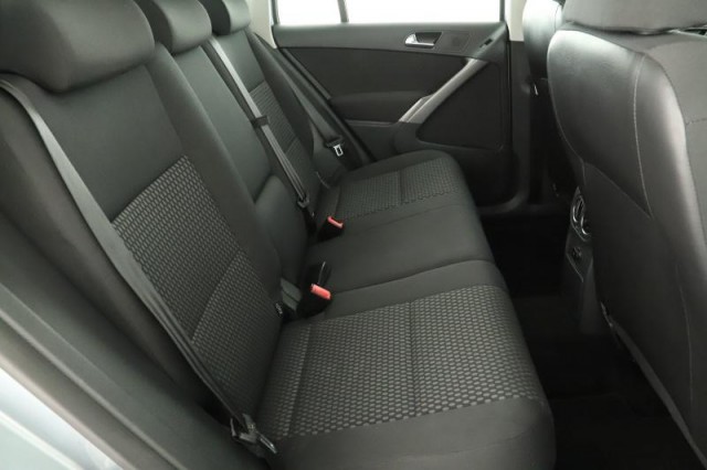 Volkswagen Tiguan  2.0 TSI 