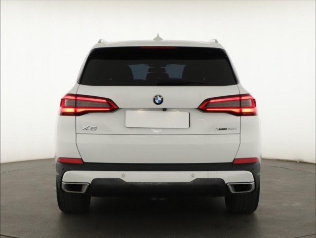 BMW X5  xDrive40i 