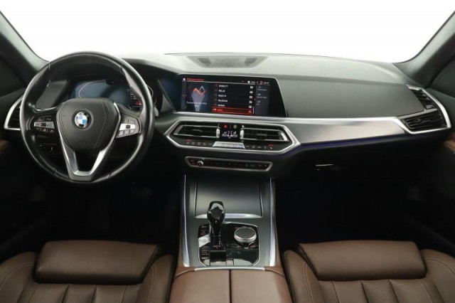 BMW X5  xDrive40i 