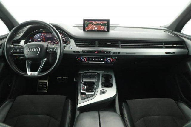 Audi Q7  3.0 TDI S-Line