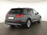 Audi Q7  3.0 TDI S-Line