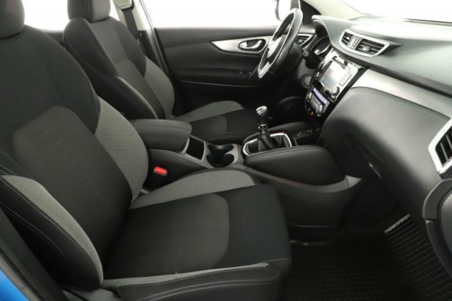 Nissan Qashqai  1.2 DIG-T 