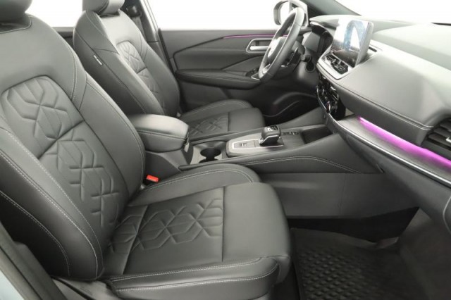 Nissan Qashqai  1.3 DIG-T MHEV Tekna