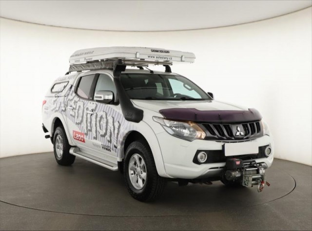Mitsubishi L200  2.4 DI-D 