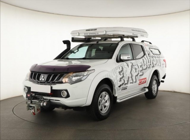Mitsubishi L200  2.4 DI-D 