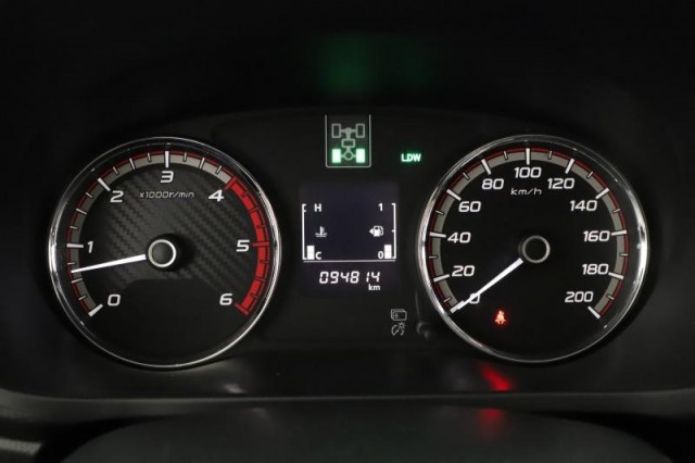 Mitsubishi L200  2.4 DI-D 