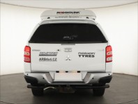 Mitsubishi L200  2.4 DI-D 