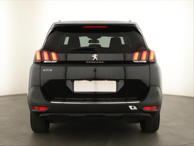 Peugeot 5008  1.5 BlueHDi 