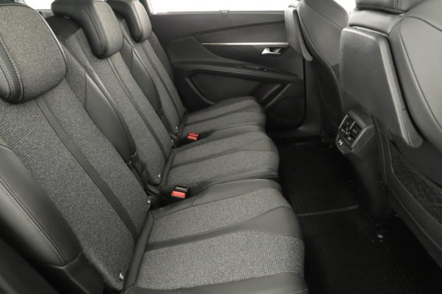 Peugeot 5008  1.5 BlueHDi 