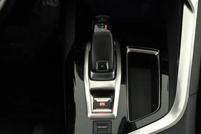 Peugeot 5008  1.5 BlueHDi 