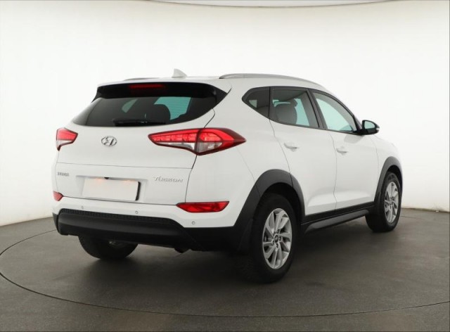 Hyundai Tucson  1.7 CRDi 