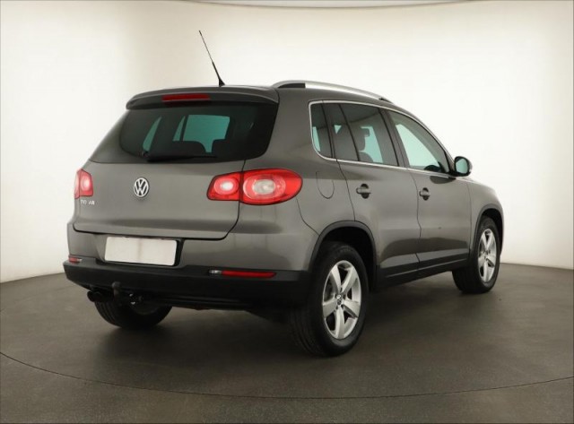Volkswagen Tiguan  2.0 TDI 