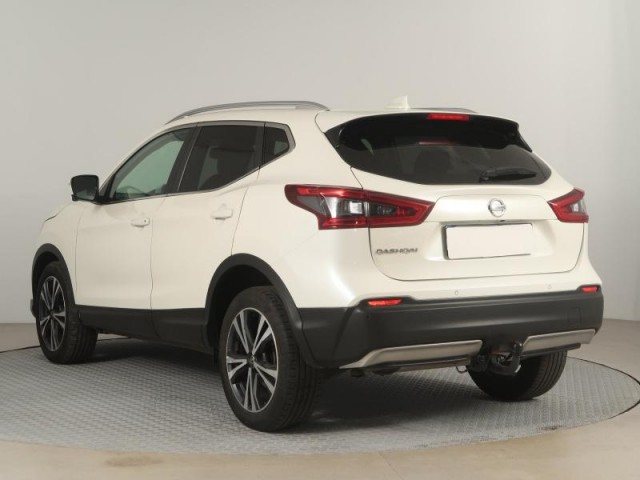 Nissan Qashqai  1.3 DIG-T N-Connecta