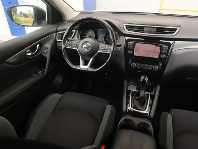 Nissan Qashqai  1.3 DIG-T N-Connecta