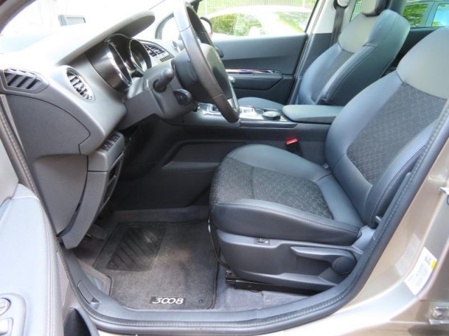 Peugeot 3008  1.6 BlueHDi 