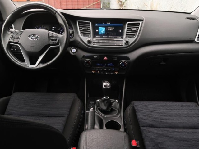 Hyundai Tucson  2.0 CRDi 