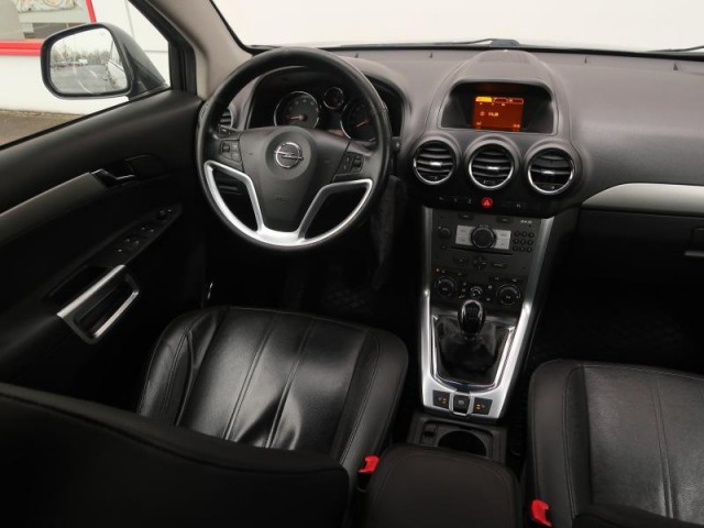 Opel Antara  2.4 