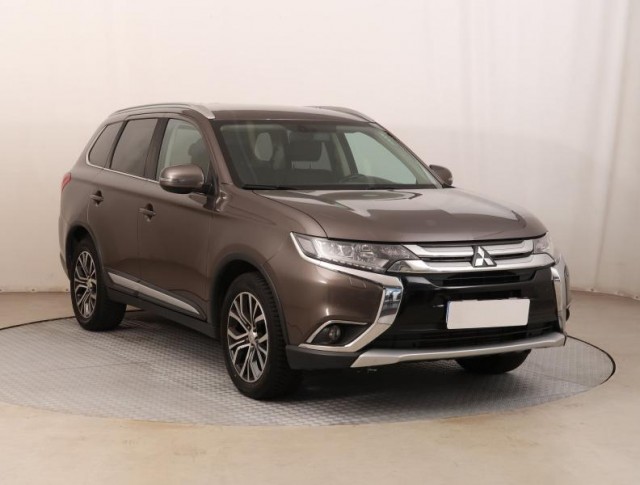 Mitsubishi Outlander  2.2 DI-D 