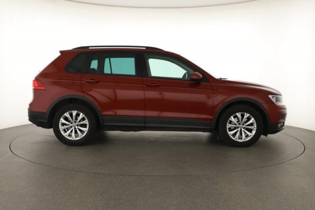 Volkswagen Tiguan  2.0 TDI 