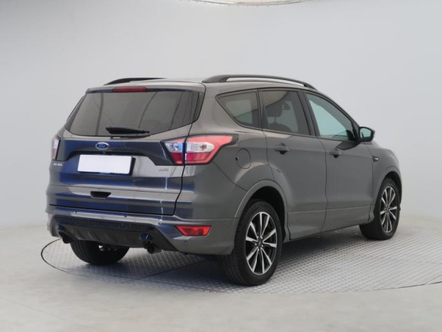 Ford Kuga  2.0 TDCi ST-Line