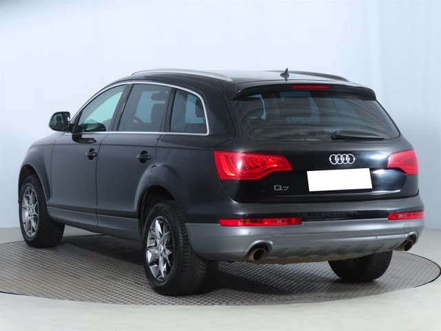 Audi Q7  3.0 TDI 