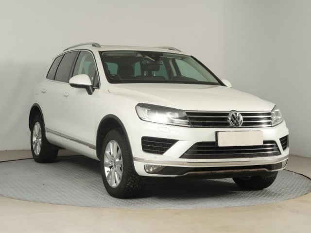 Volkswagen Touareg  3.0 TDI 