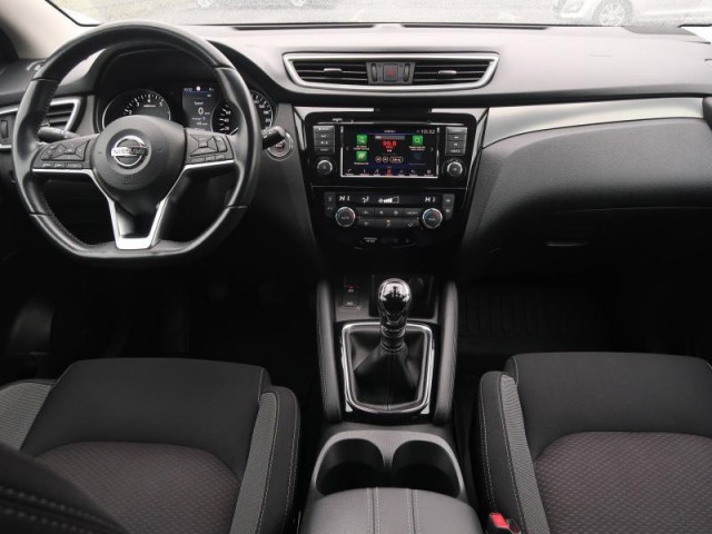 Nissan Qashqai  1.3 DIG-T 