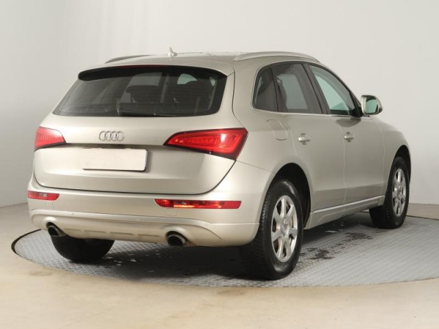 Audi Q5  2.0 TFSI 