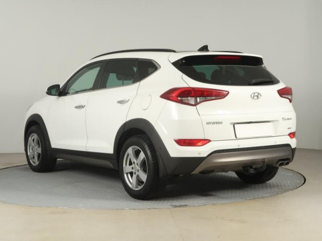 Hyundai Tucson  2.0 CRDi 