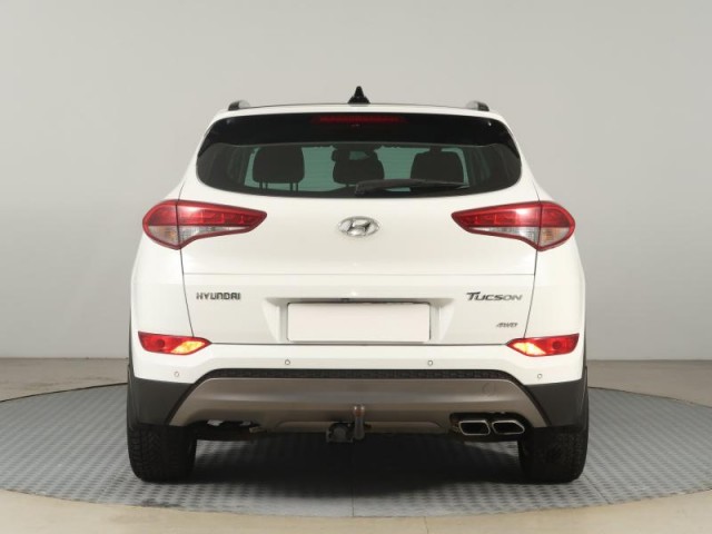 Hyundai Tucson  2.0 CRDi 