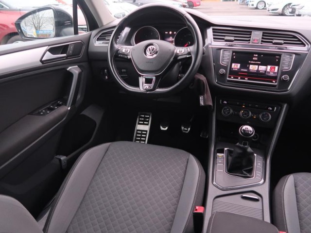 Volkswagen Tiguan  2.0 TDI 