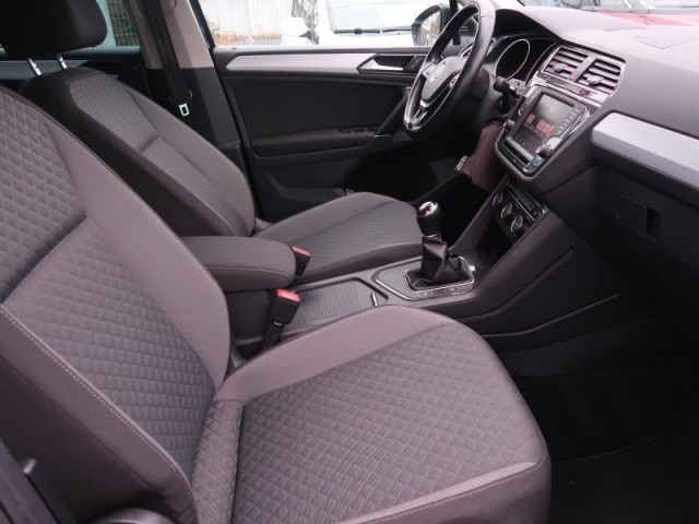 Volkswagen Tiguan  2.0 TDI 