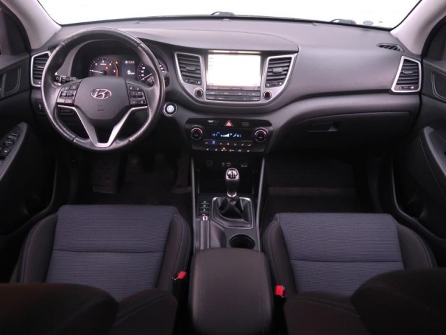 Hyundai Tucson  2.0 CRDi 