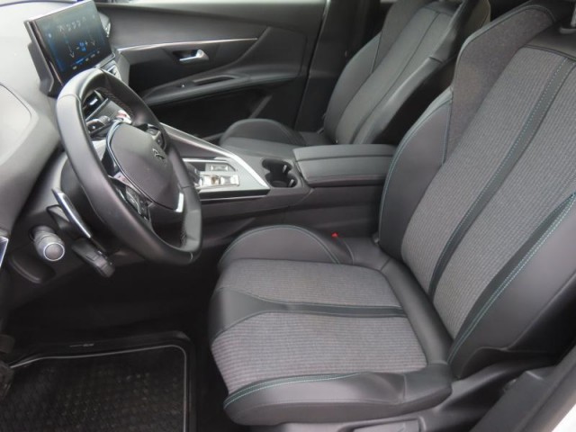 Peugeot 3008  1.5 BlueHDi Allure