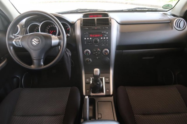Suzuki Grand Vitara  2.0 