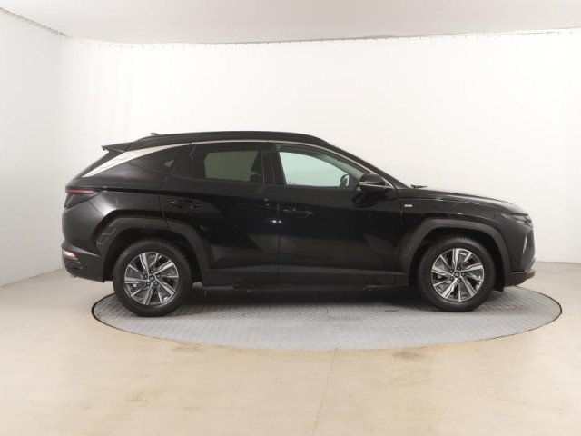 Hyundai Tucson  1.6 T-GDI 48V MHEV Smart